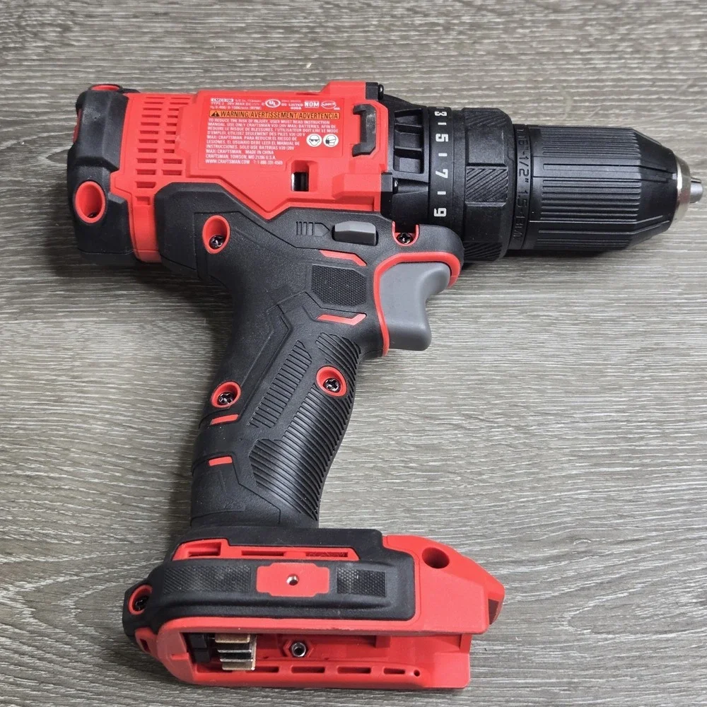 CRAFTSMAN CMCD700 V20 20V MAX Cordless Drill/Driver Kit Battery & Charger
